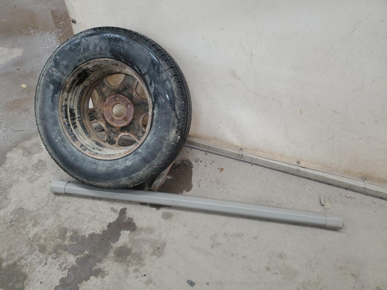 2011 Ford Escape - Image 13