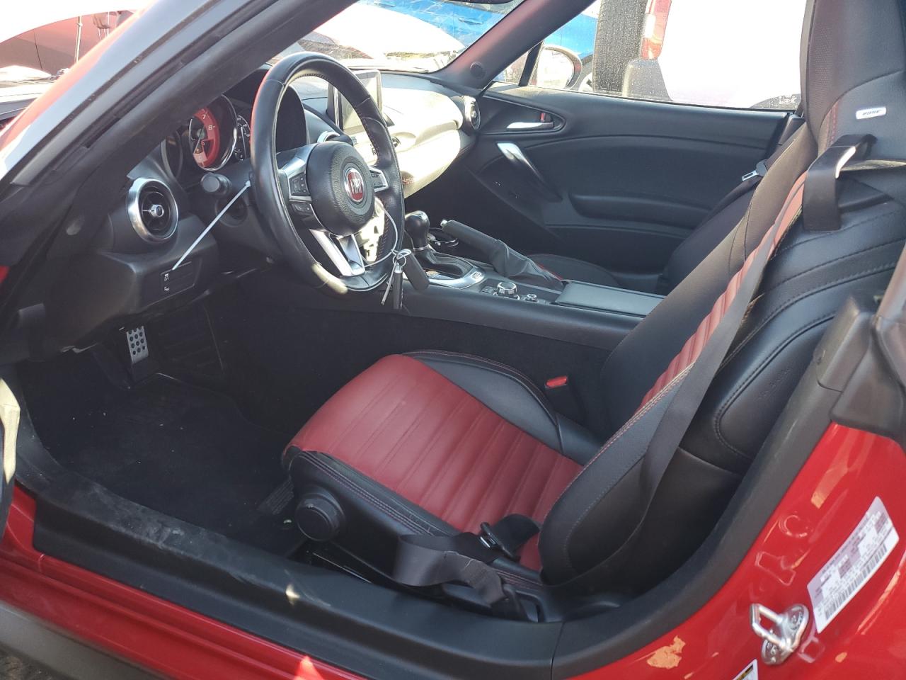 2018 Fiat 124 Spider - Image 7