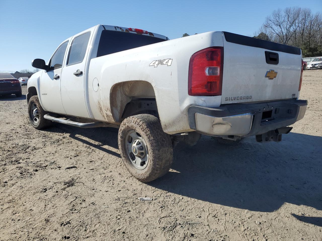 2014 Chevrolet Silverado - Image 2