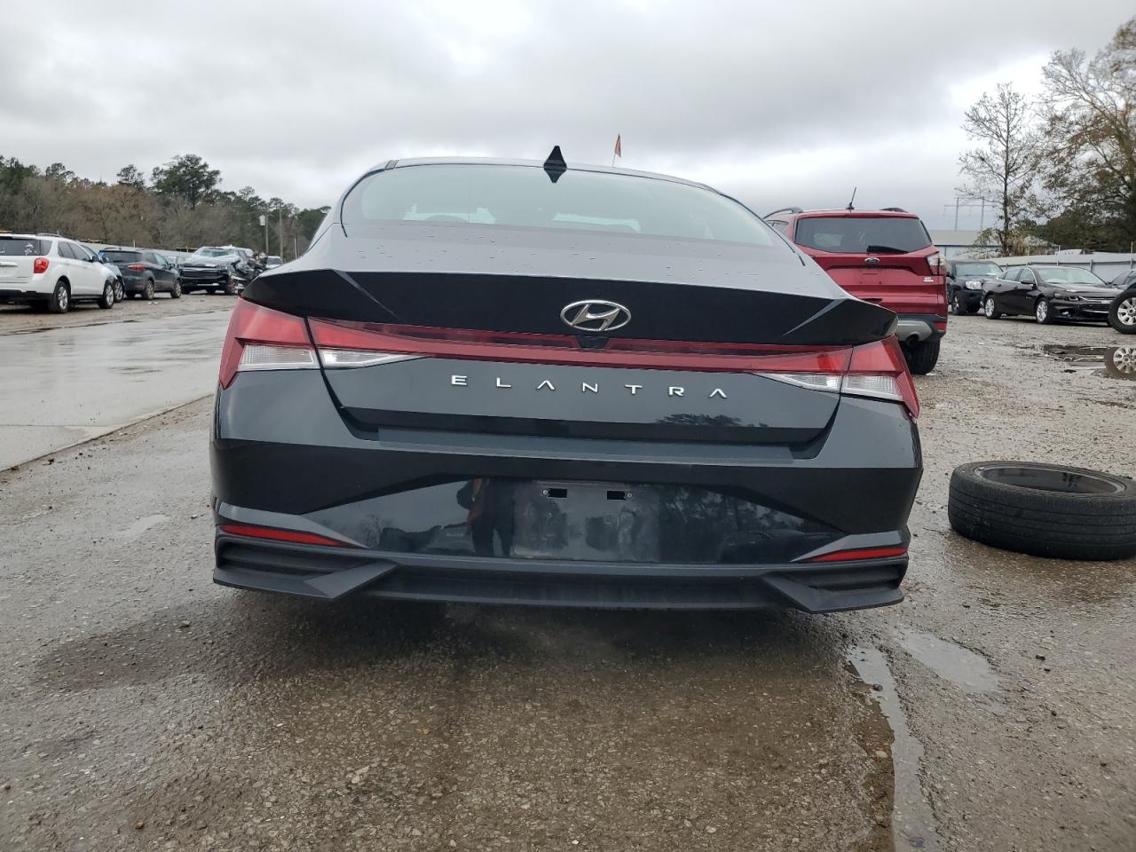 2023 Hyundai Elantra - Image 6