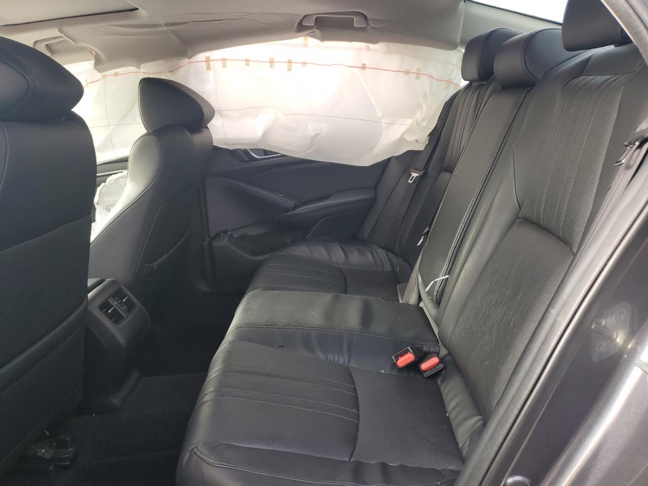 2018 Honda Accord - Image 10