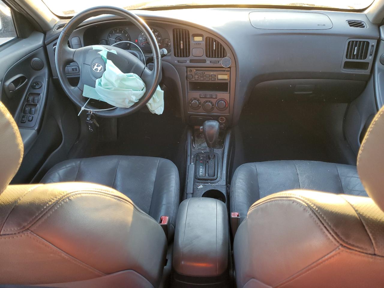 2005 Hyundai Elantra - Image 8