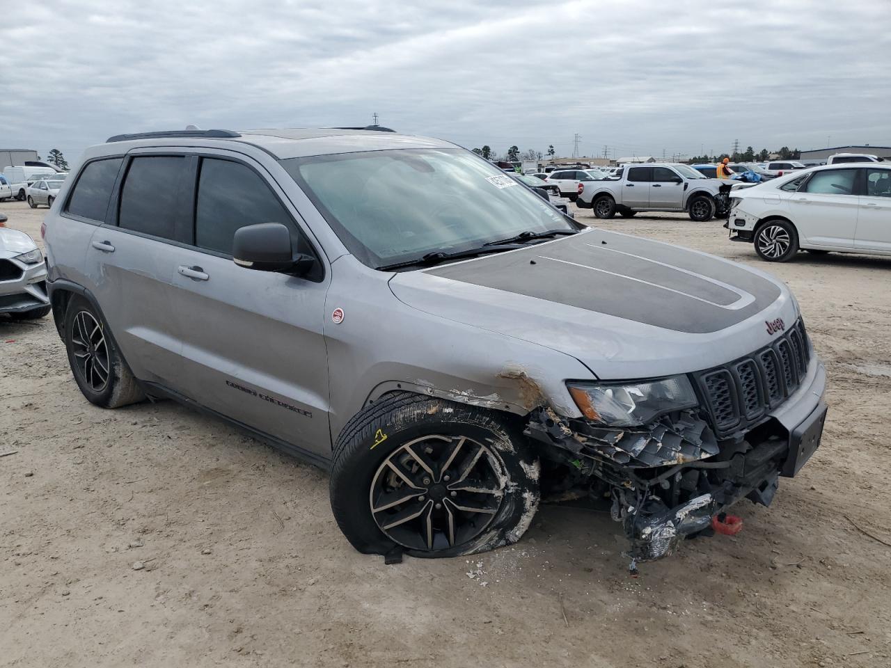 2019 Jeep Grand Cherokee - Image 4