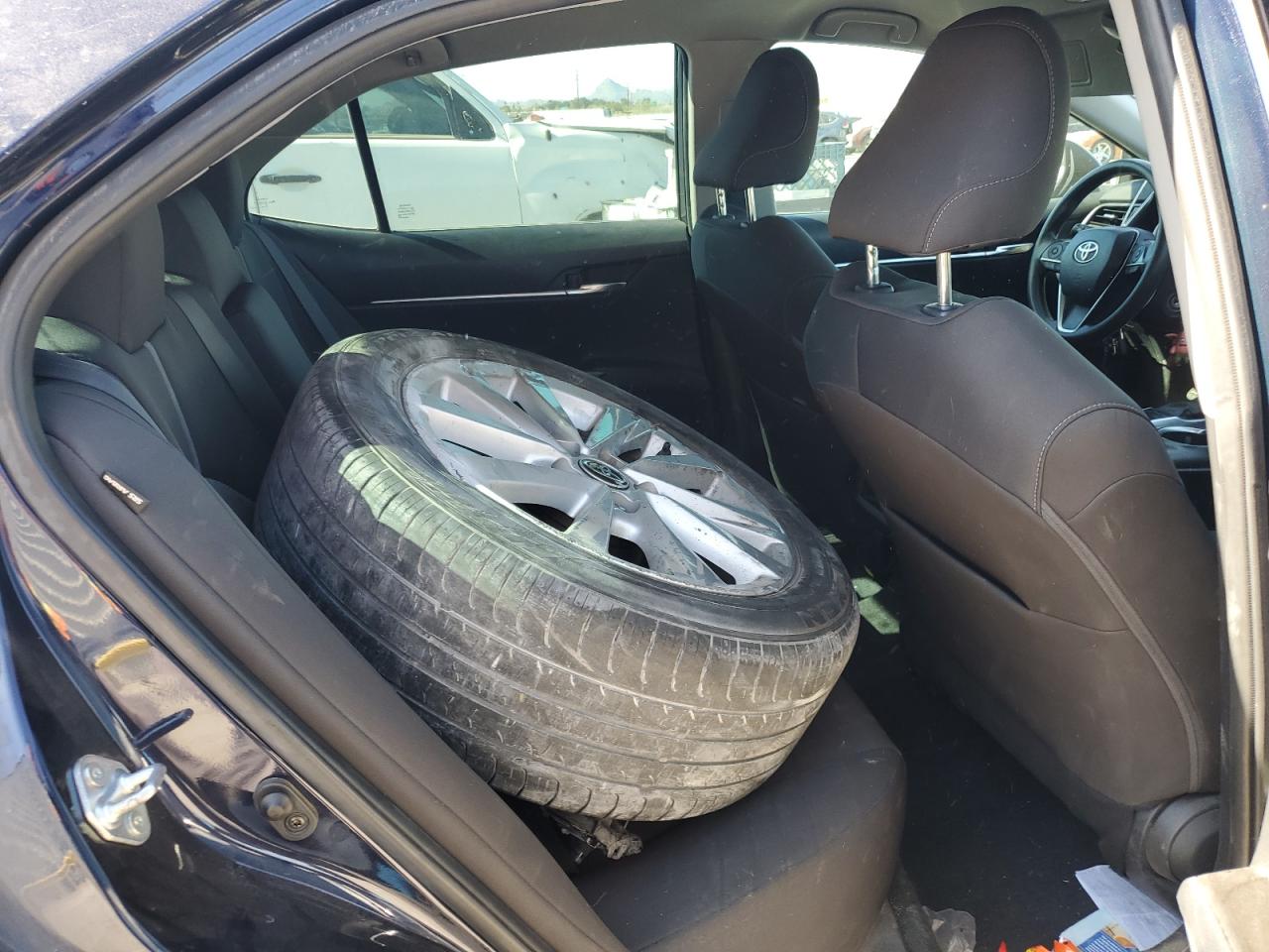 2022 Toyota Camry - Image 10