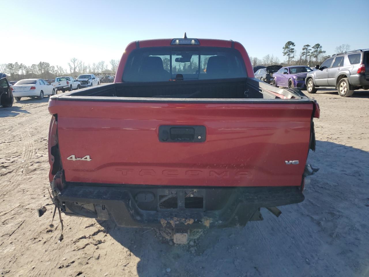 2019 Toyota Tacoma - Image 6