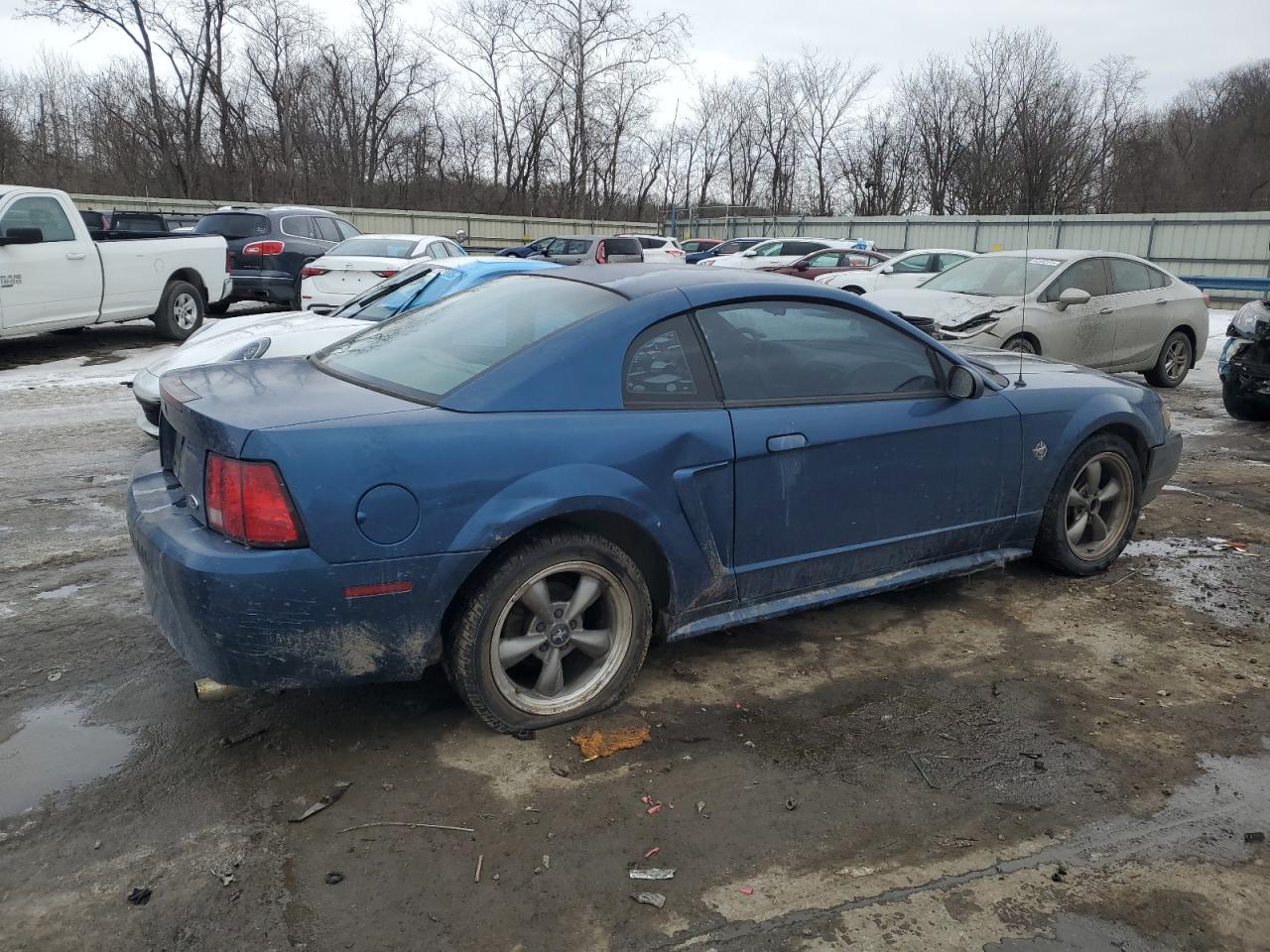 1999 Ford Mustang - Image 3