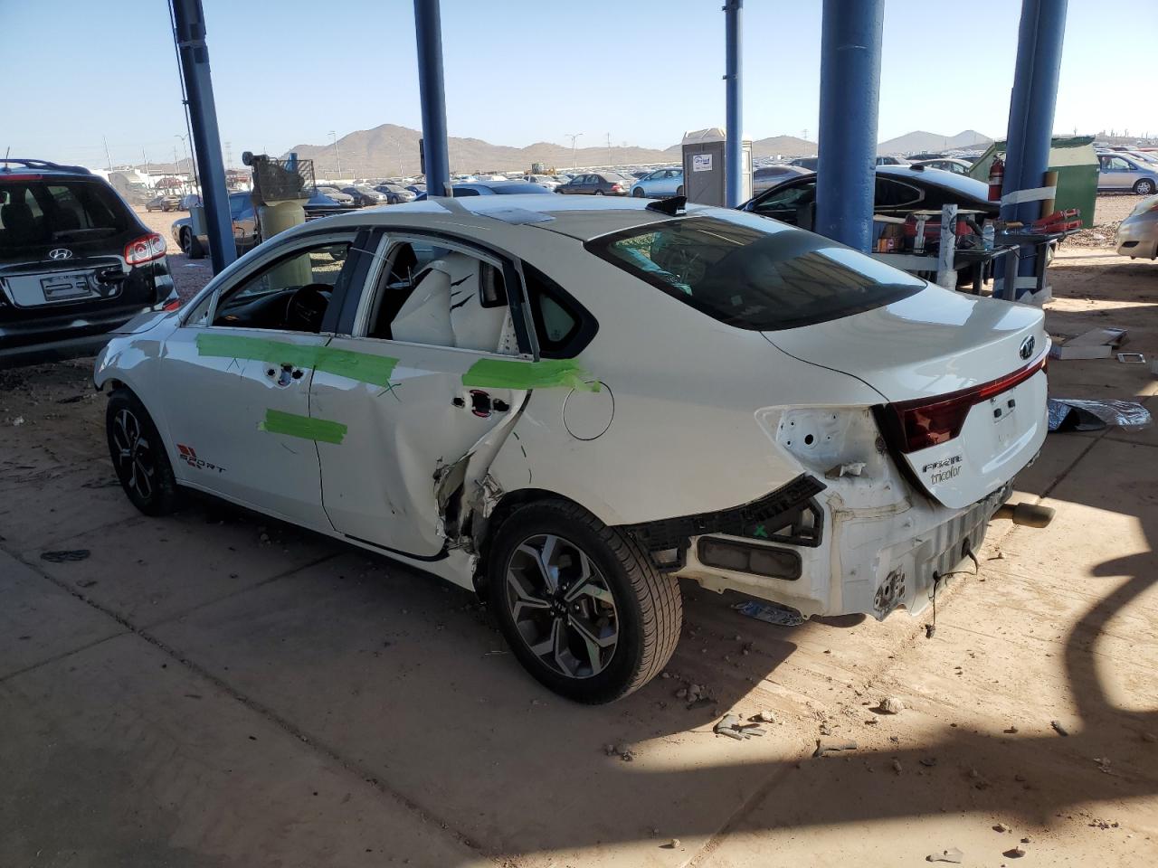 2021 Kia Forte - Image 2