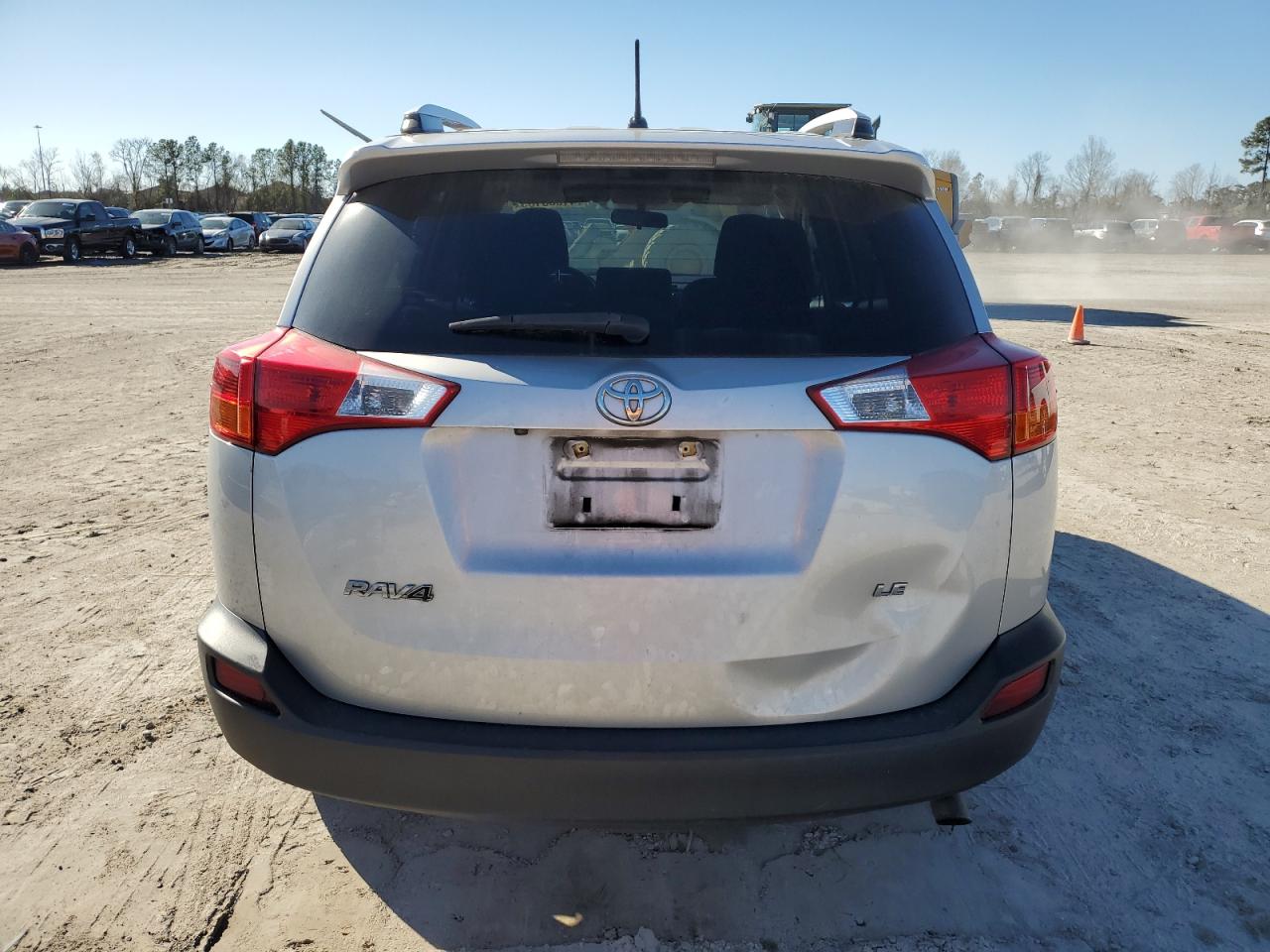 2015 Toyota RAV 4 - Image 6