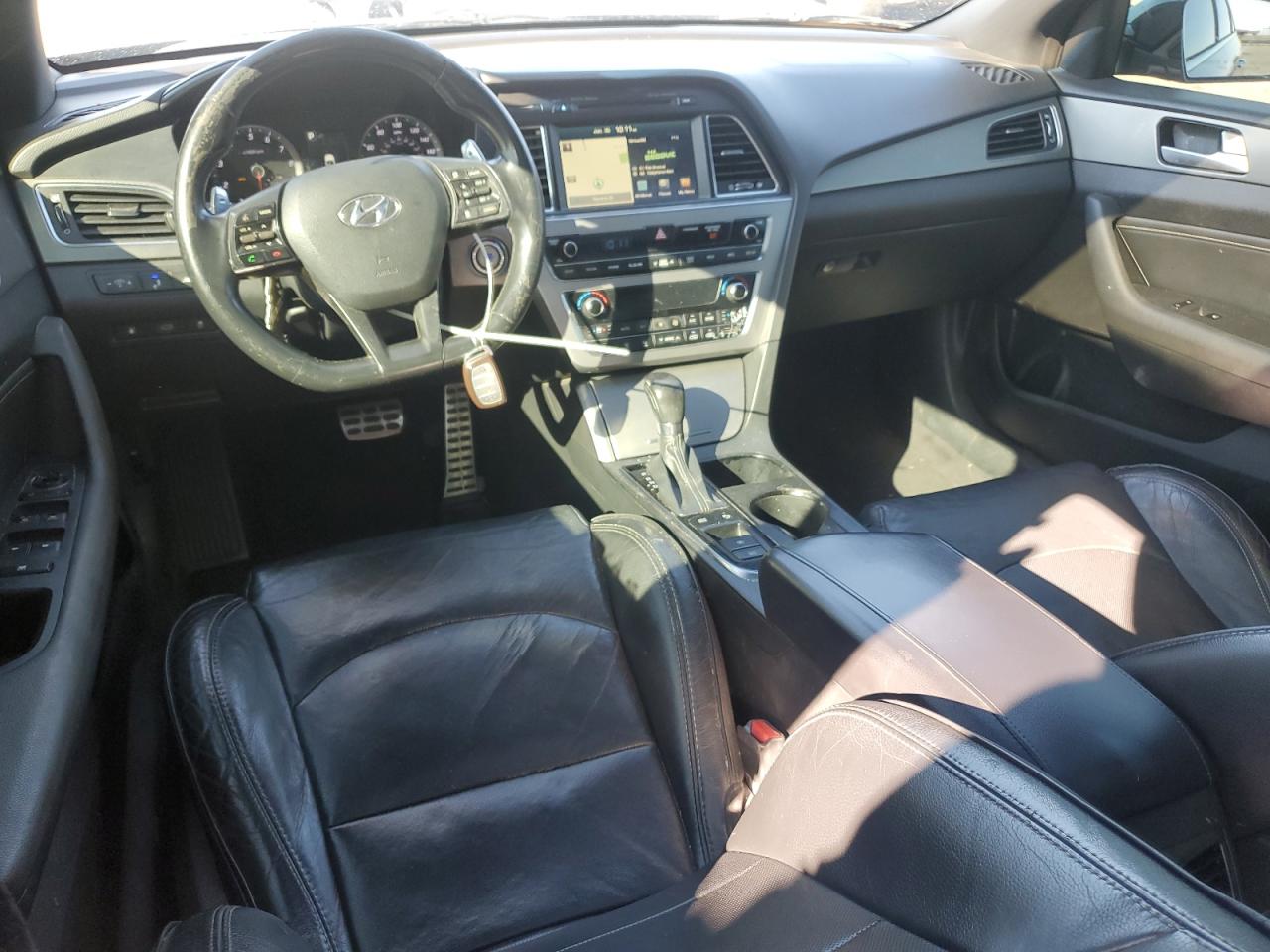 2015 Hyundai Sonata - Image 8