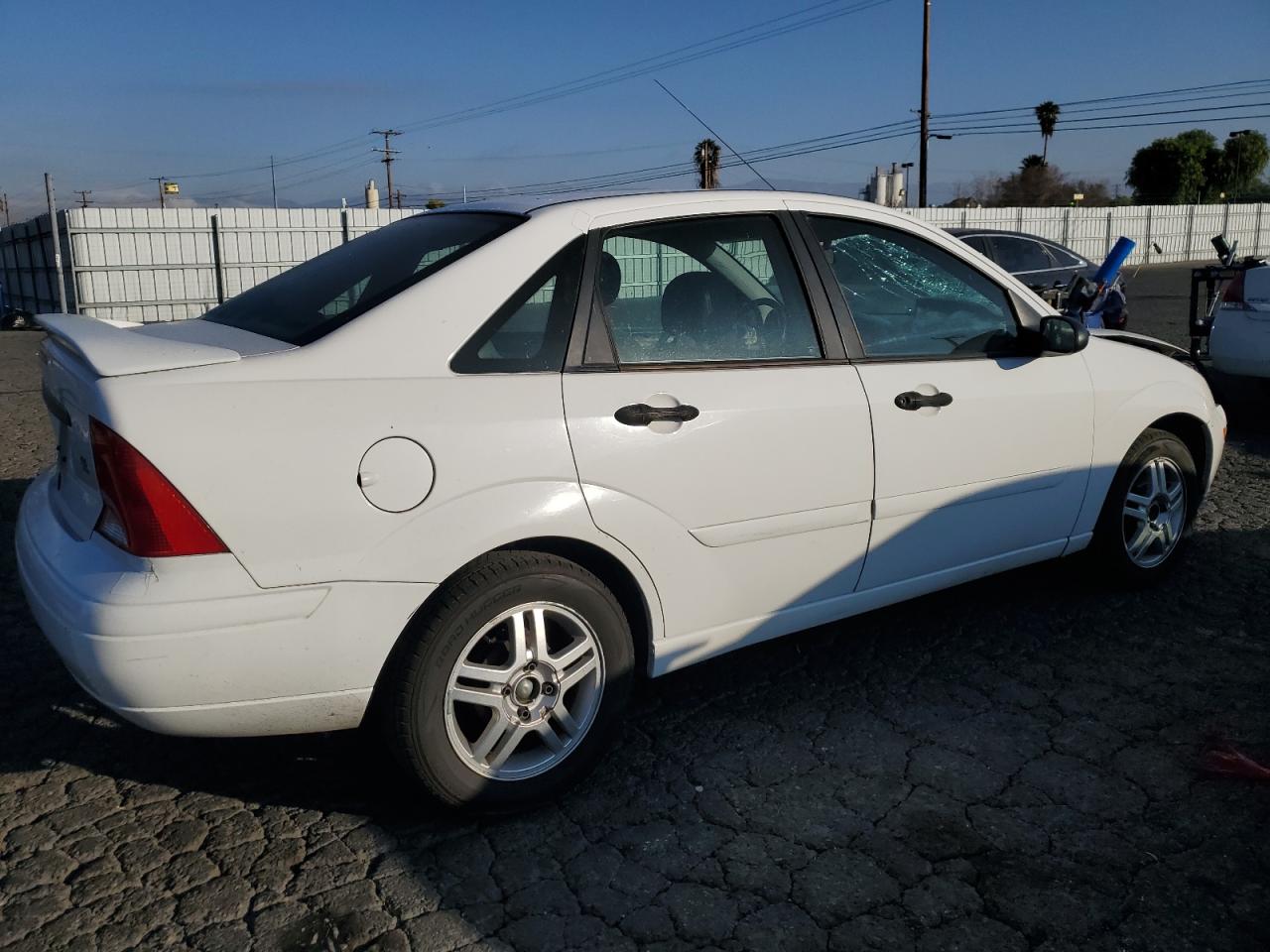 2001 Ford Focus - Image 3