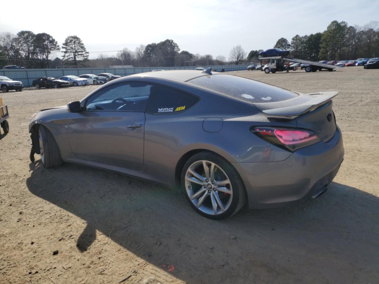 2012 Hyundai Genesis - Image 2