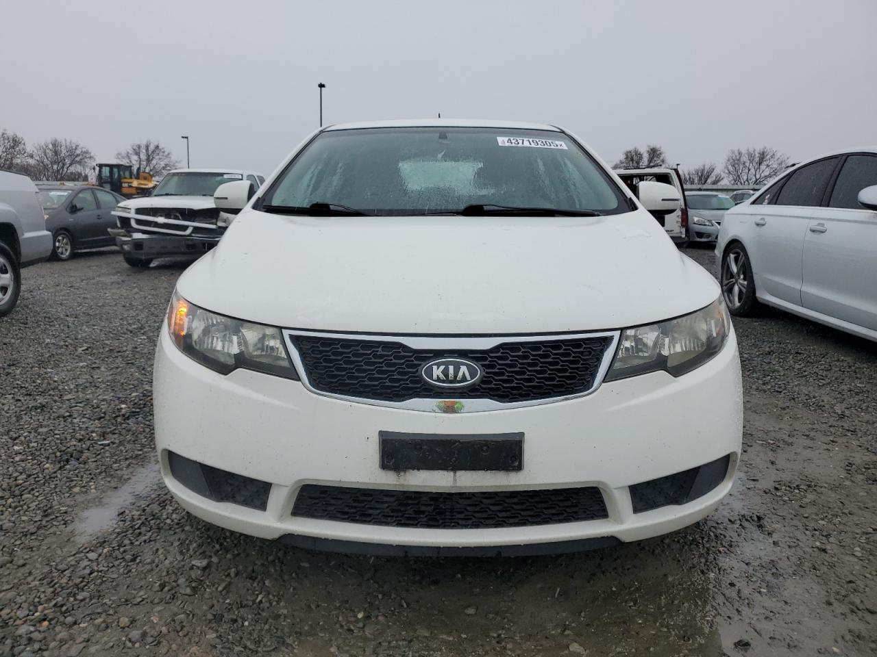 2013 Kia Forte - Image 5