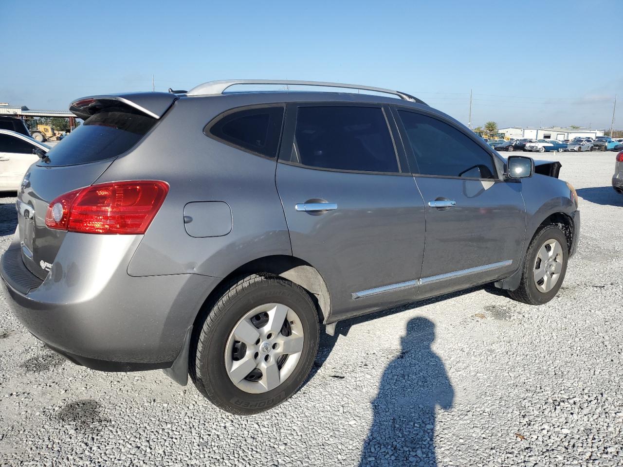 2014 Nissan Rogue - Image 3