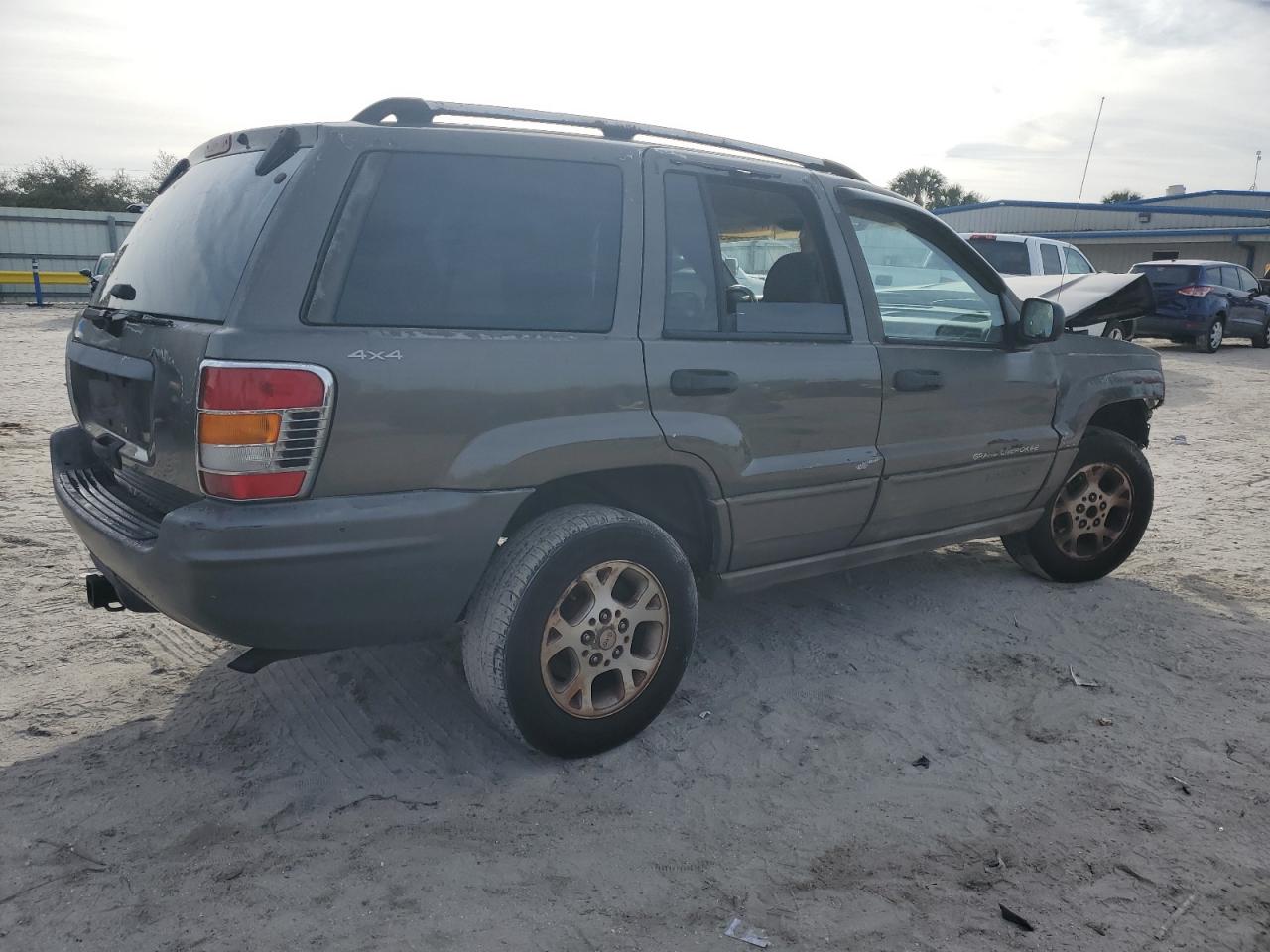 2000 Jeep Grand Cherokee - Image 3