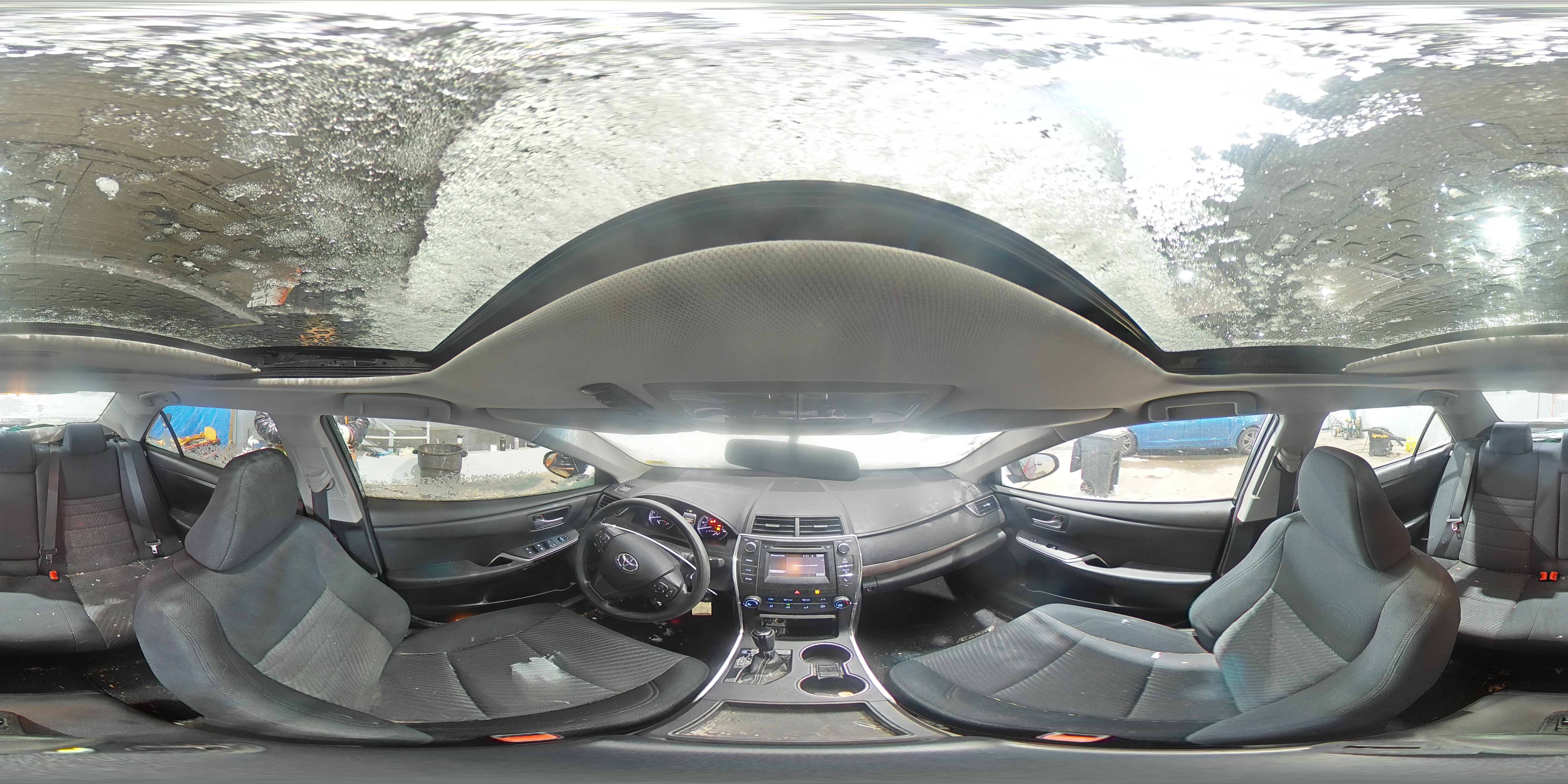 2017 Toyota Camry - Image 15