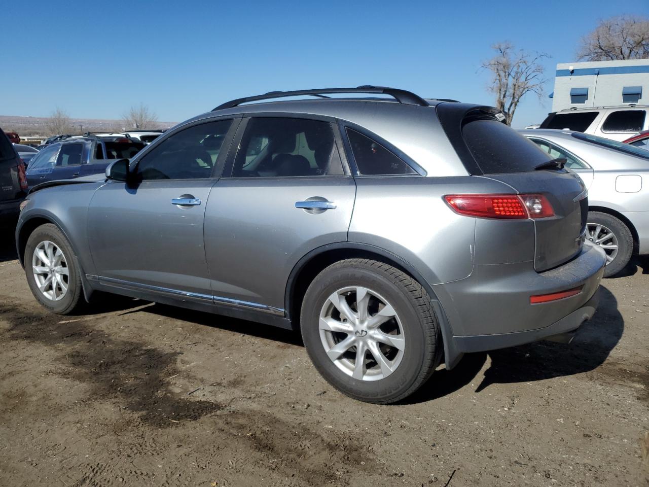2006 Infiniti FX - Image 2