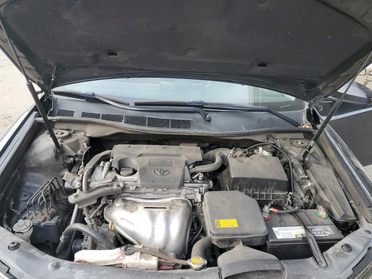 2014 Toyota Camry - Image 11