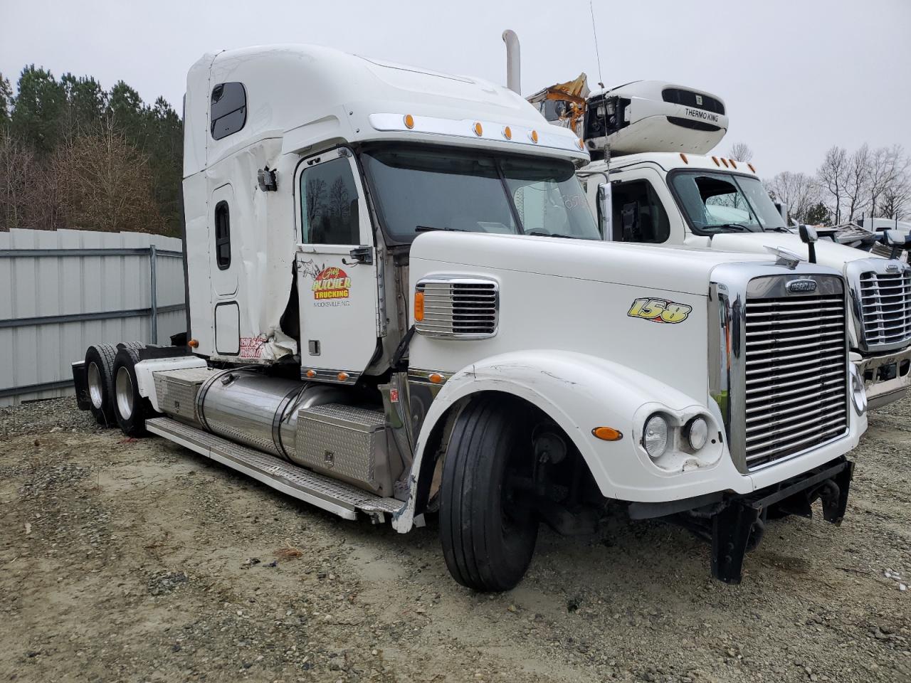 Mebane, NC에서 판매 중인 2020 Freightliner Conventional Coronado 132 - Side