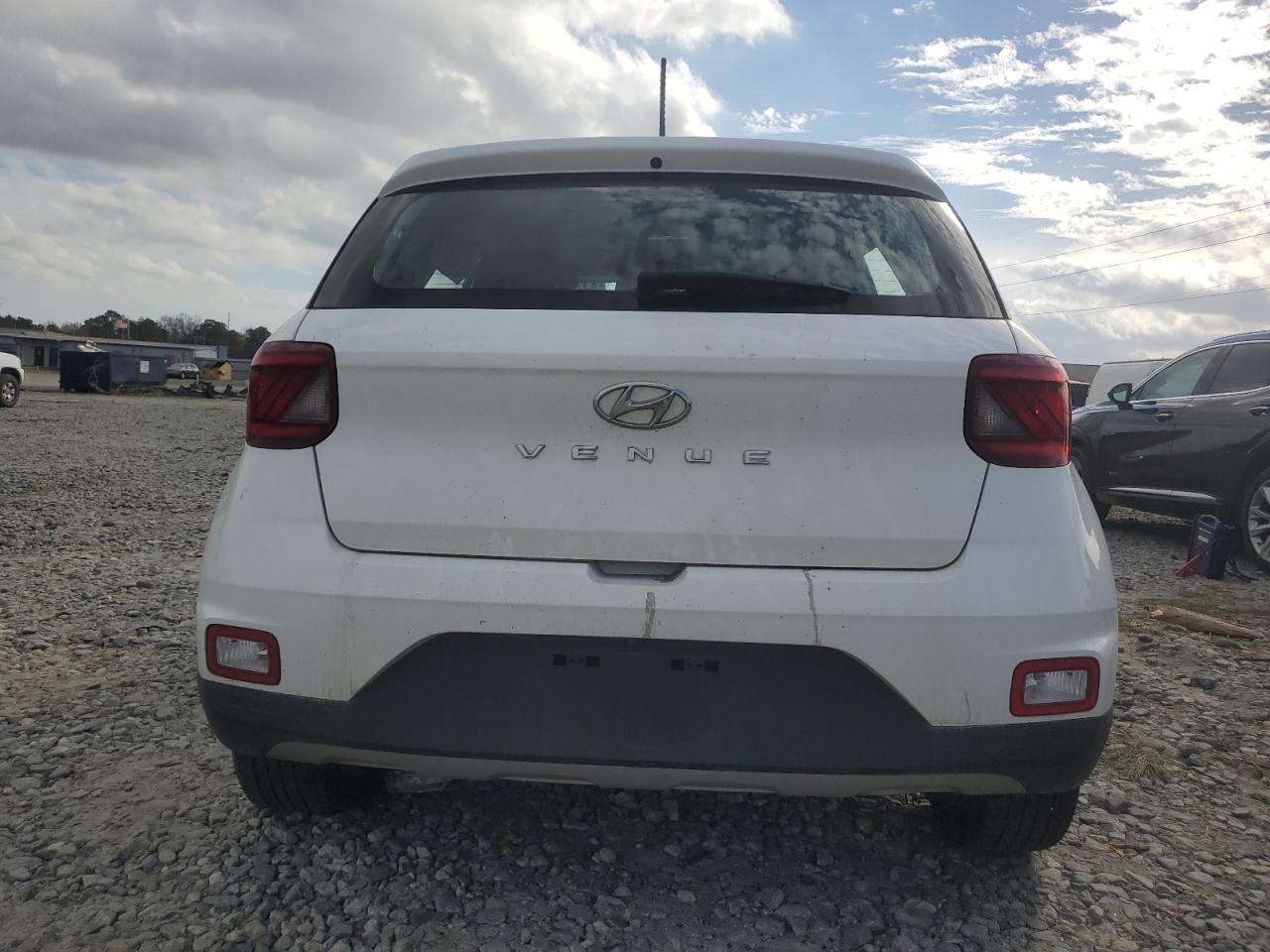 2024 Hyundai Venue - Image 6