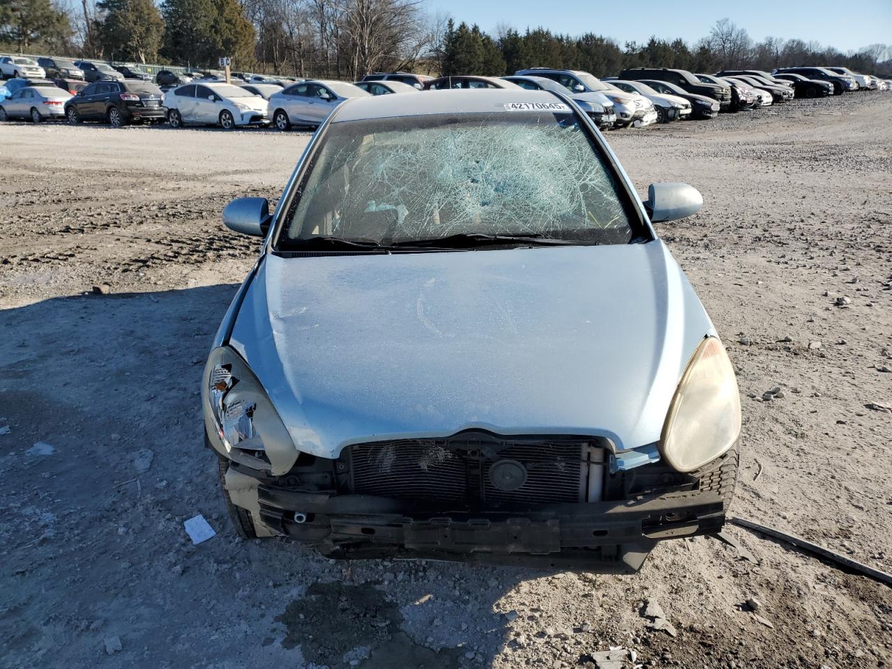 2009 Hyundai Accent - Image 5