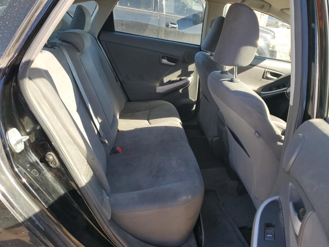 2010 Toyota Prius - Image 10