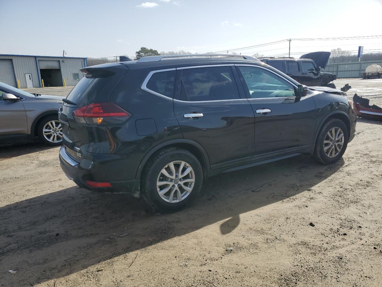 2019 Nissan Rogue - Image 3