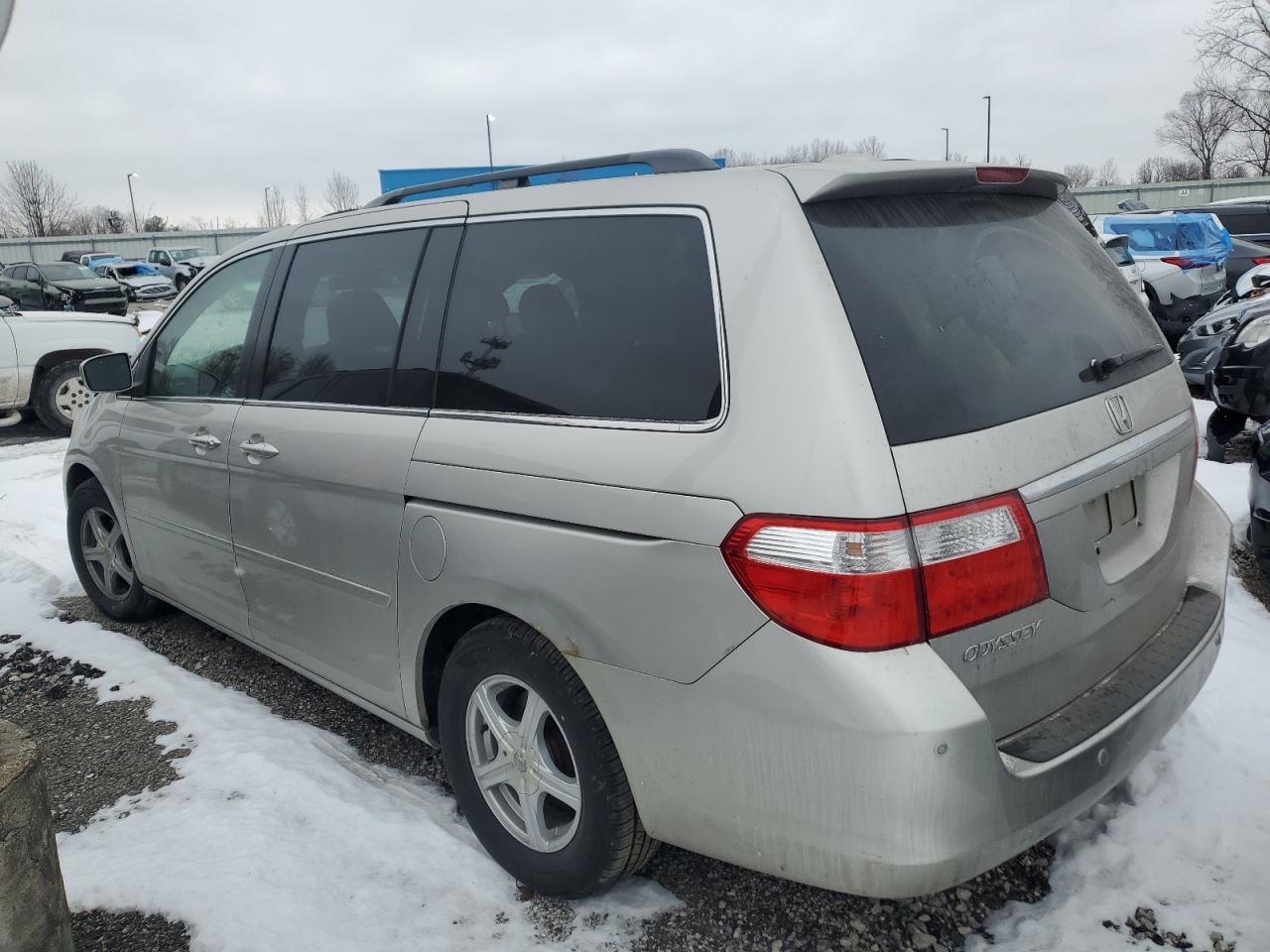 2006 Honda Odyssey - Image 2