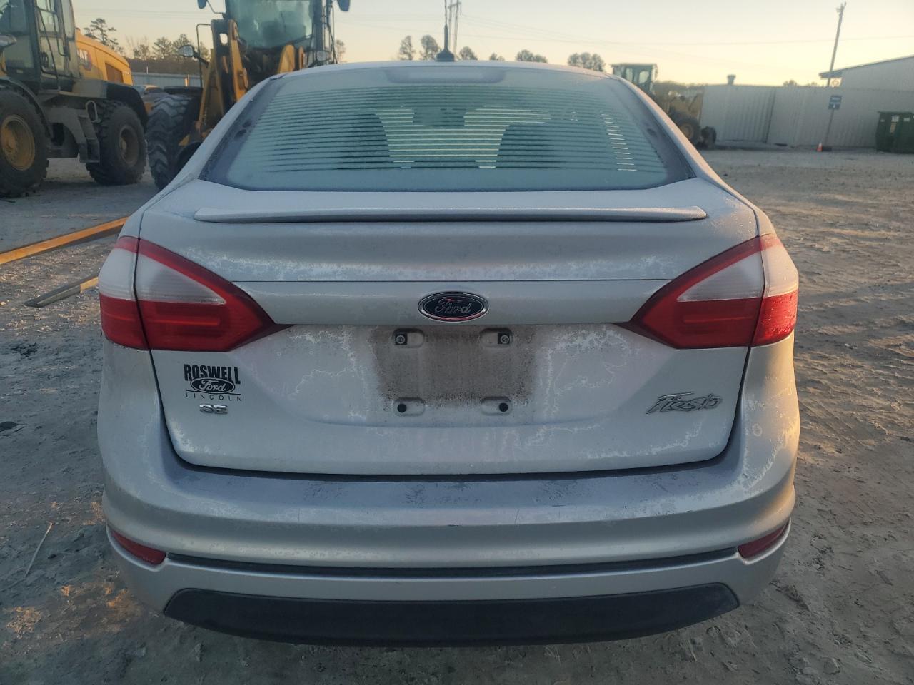 2015 Ford Fiesta - Image 6