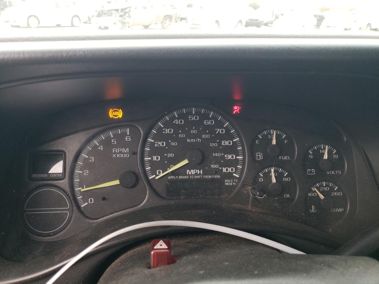 2002 Chevrolet Silverado - Image 9