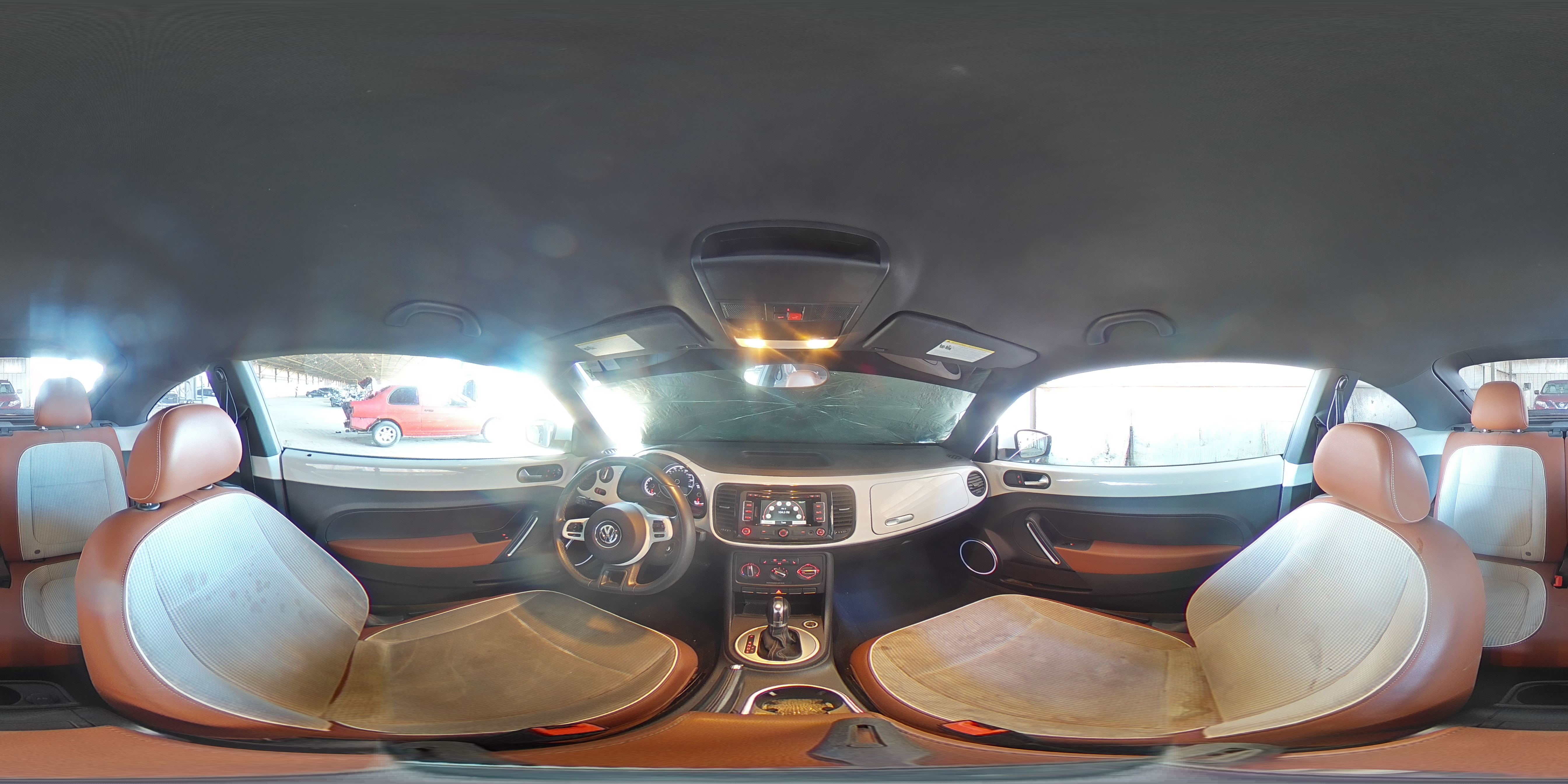 2015 Volkswagen Beetle - Image 12