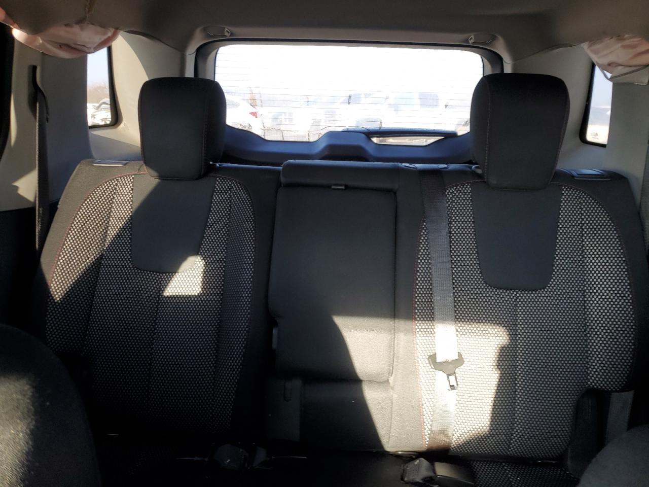 2016 GMC Terrain - Image 10