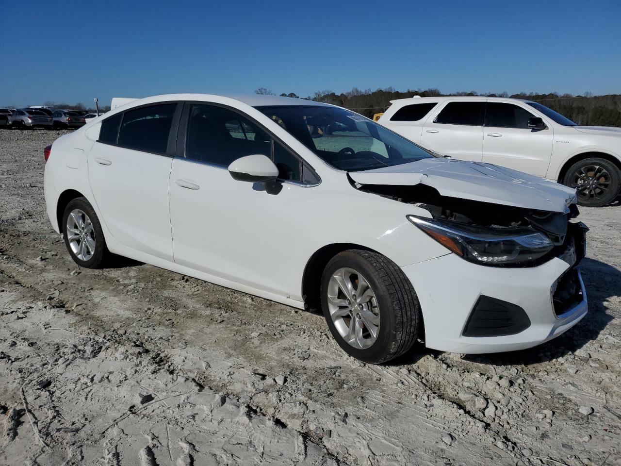2019 Chevrolet Cruze - Image 4