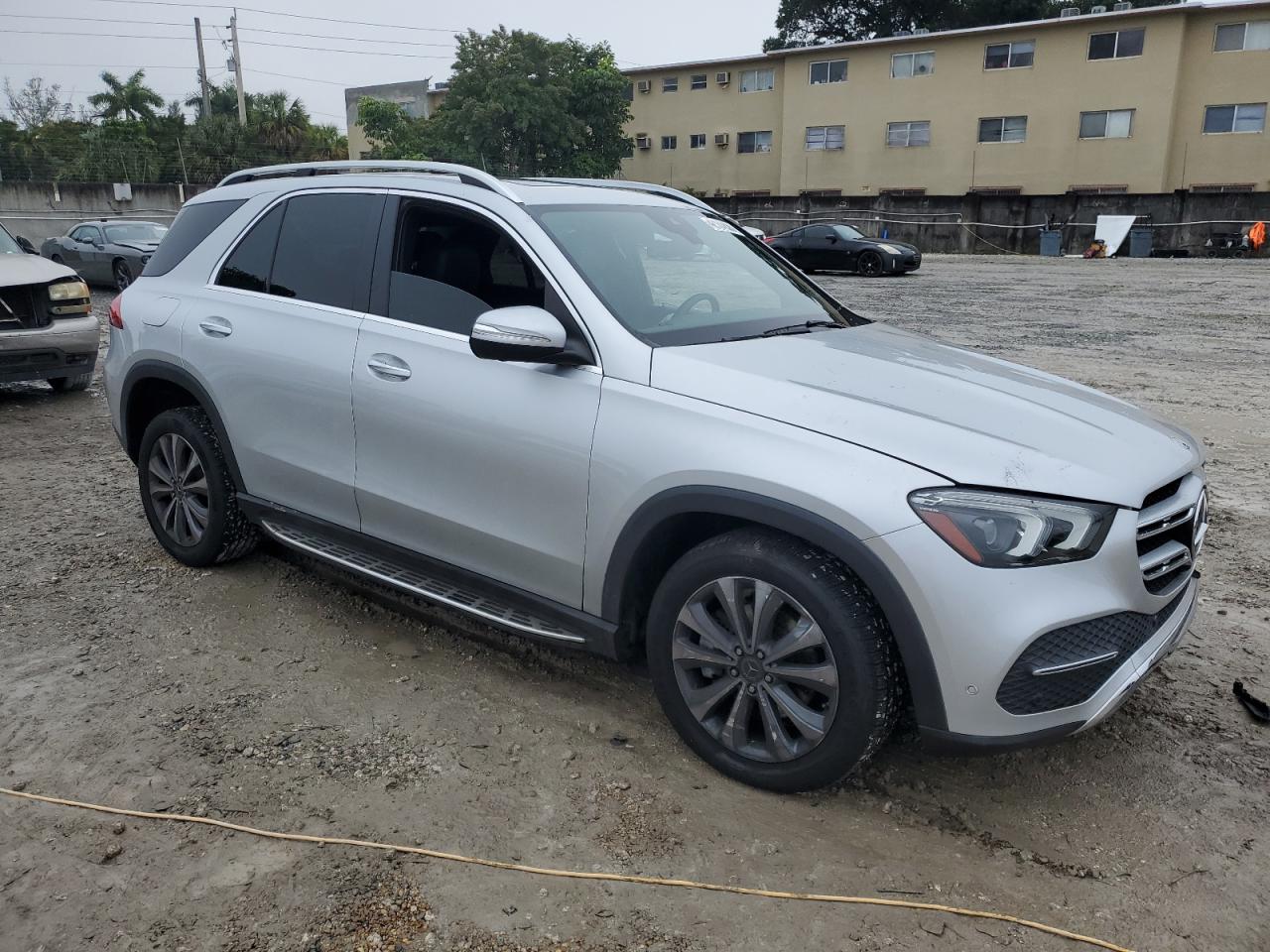 2020 Mercedes-Benz GLE - Image 4