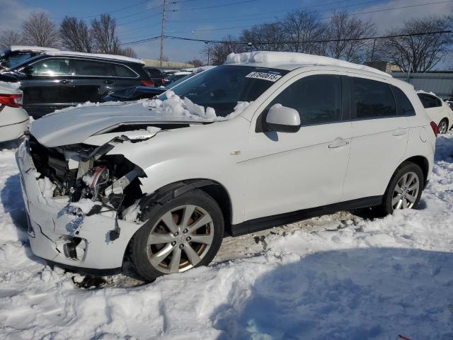  MITSUBISHI OUTLANDER 2013 Білий