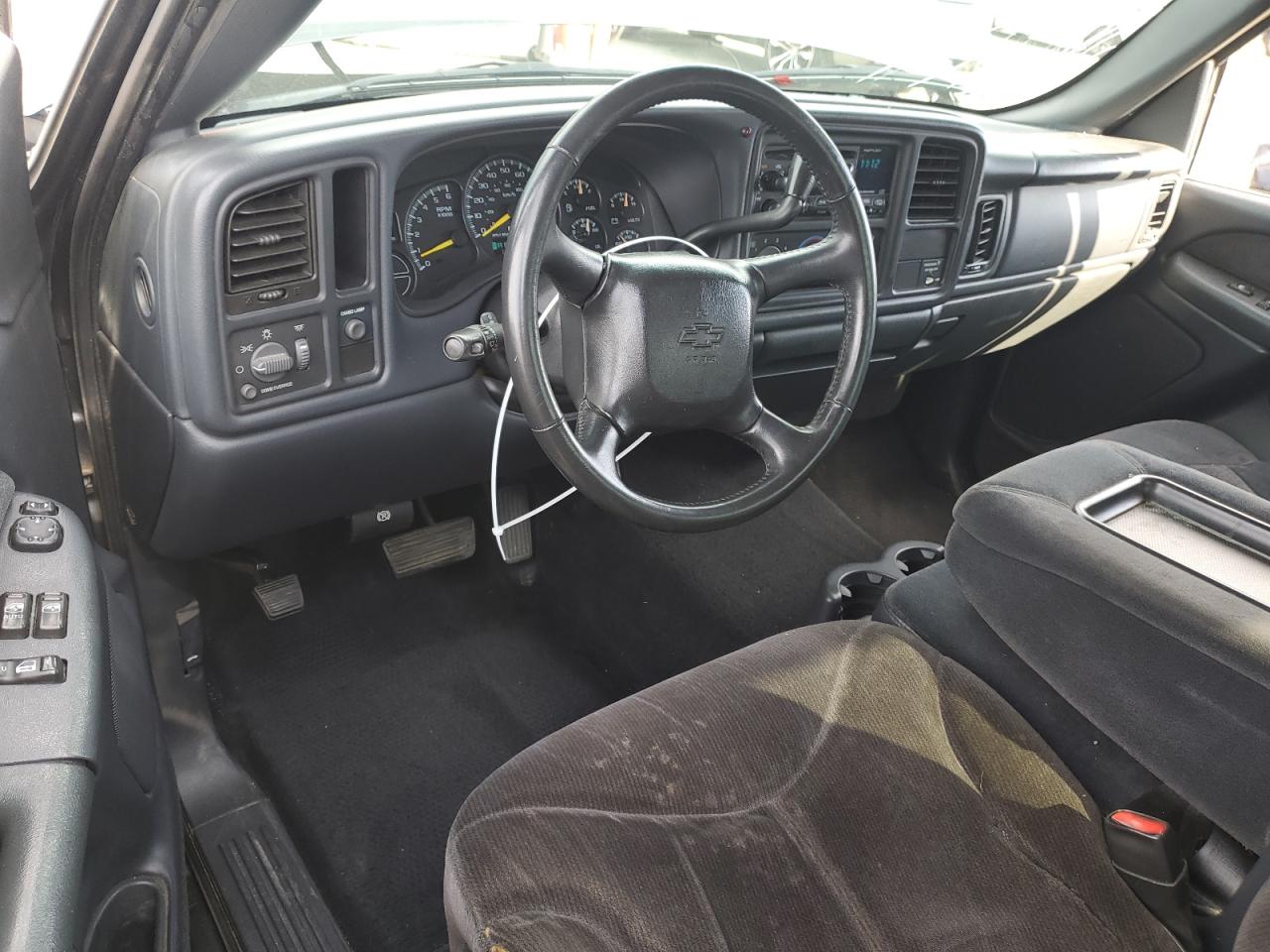 2001 Chevrolet Silverado - Image 8