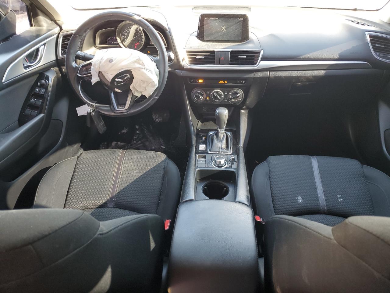 2018 Mazda 3 - Image 8