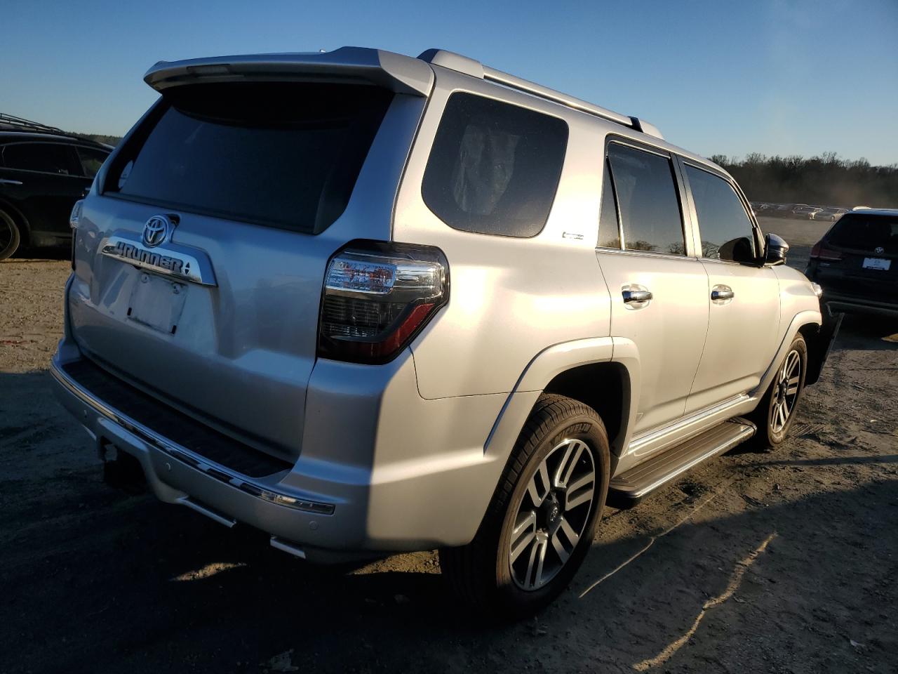 2020 Toyota 4Runner - Image 3