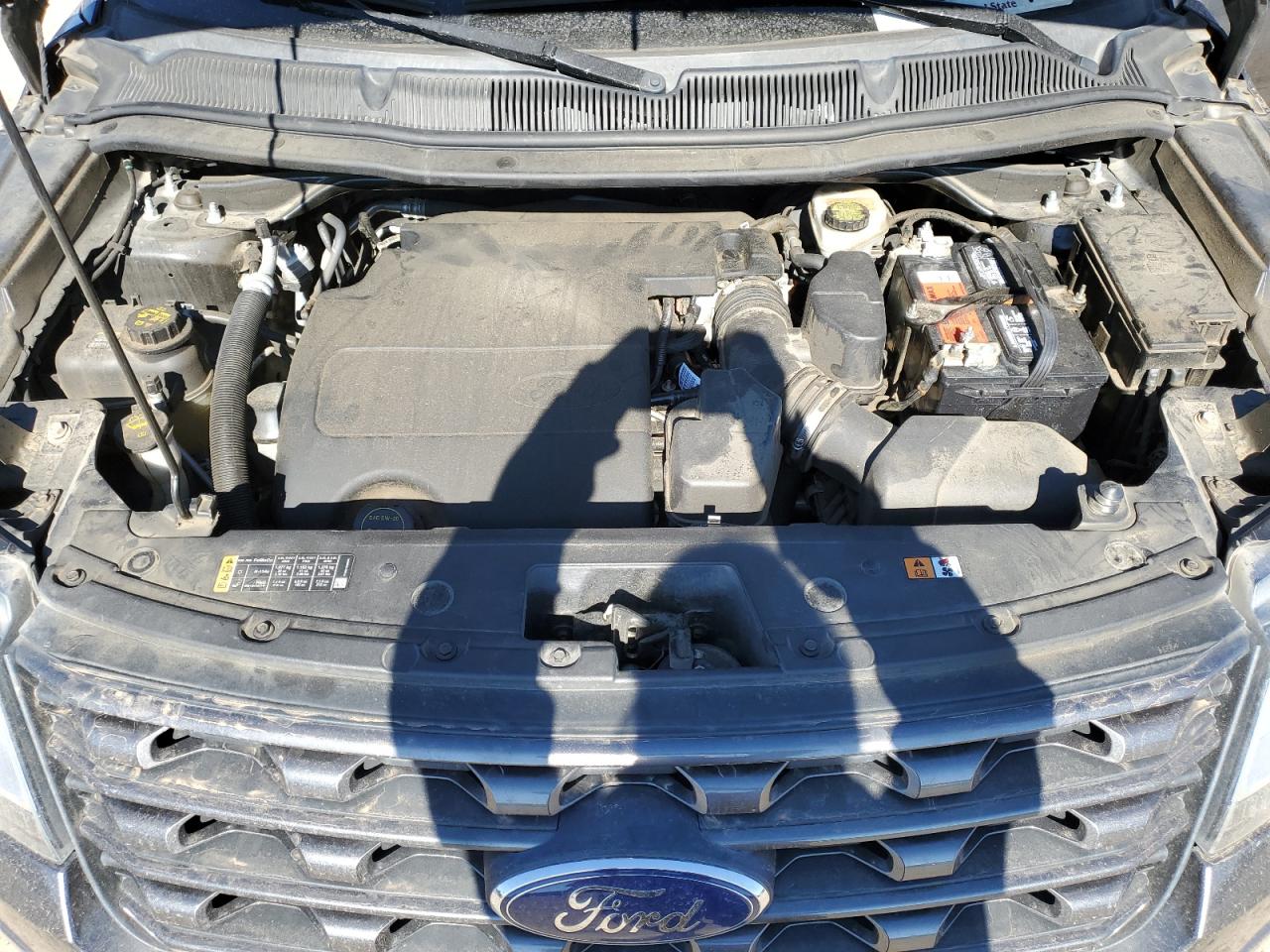 2017 Ford Explorer - Image 13