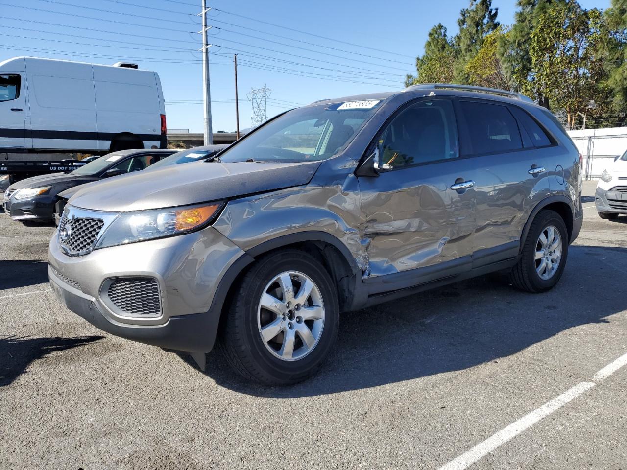 VIN 5XYKT4A29DG420993 2013 KIA SORENTO no.1