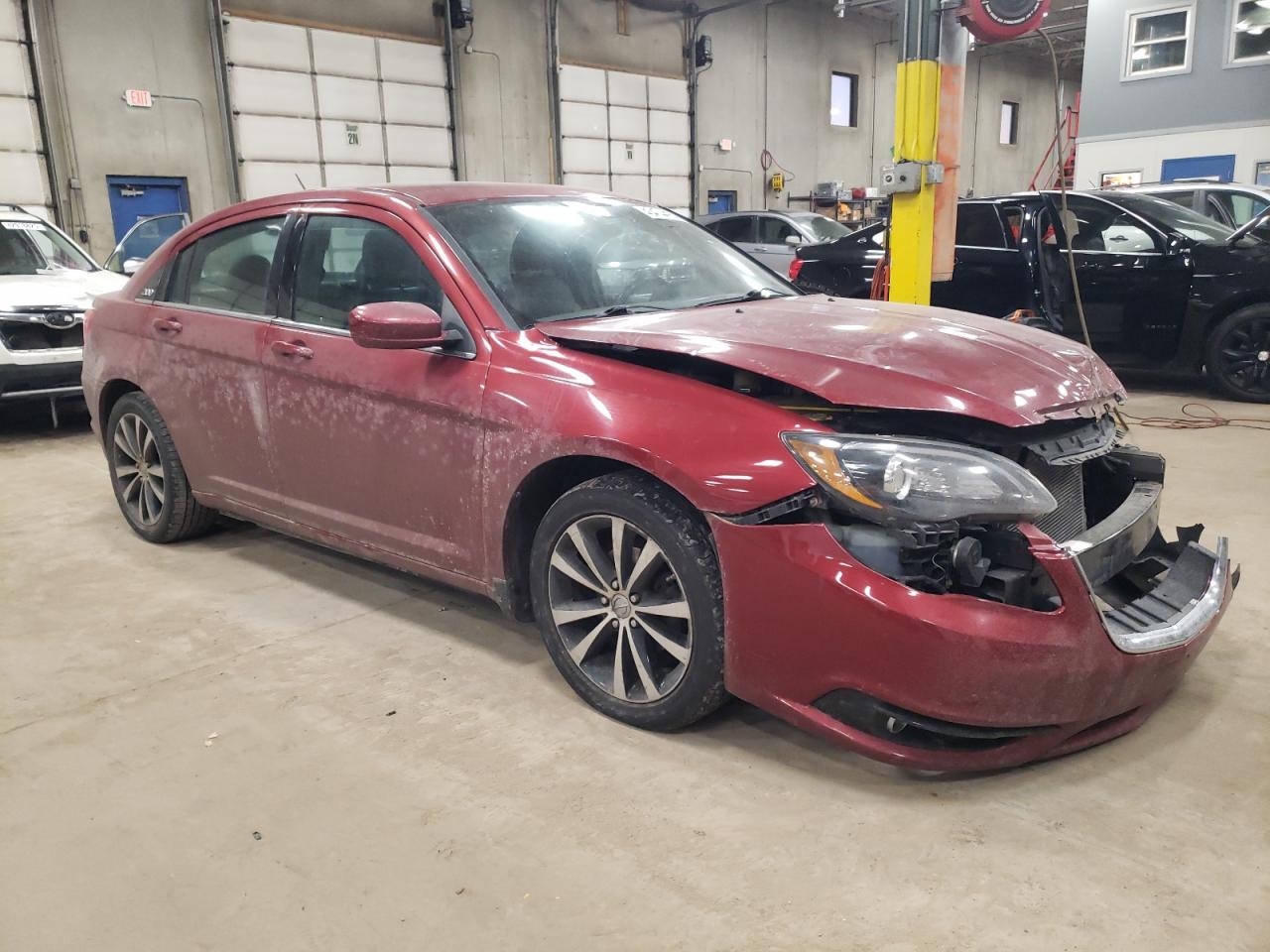 2013 Chrysler 200 - Image 4
