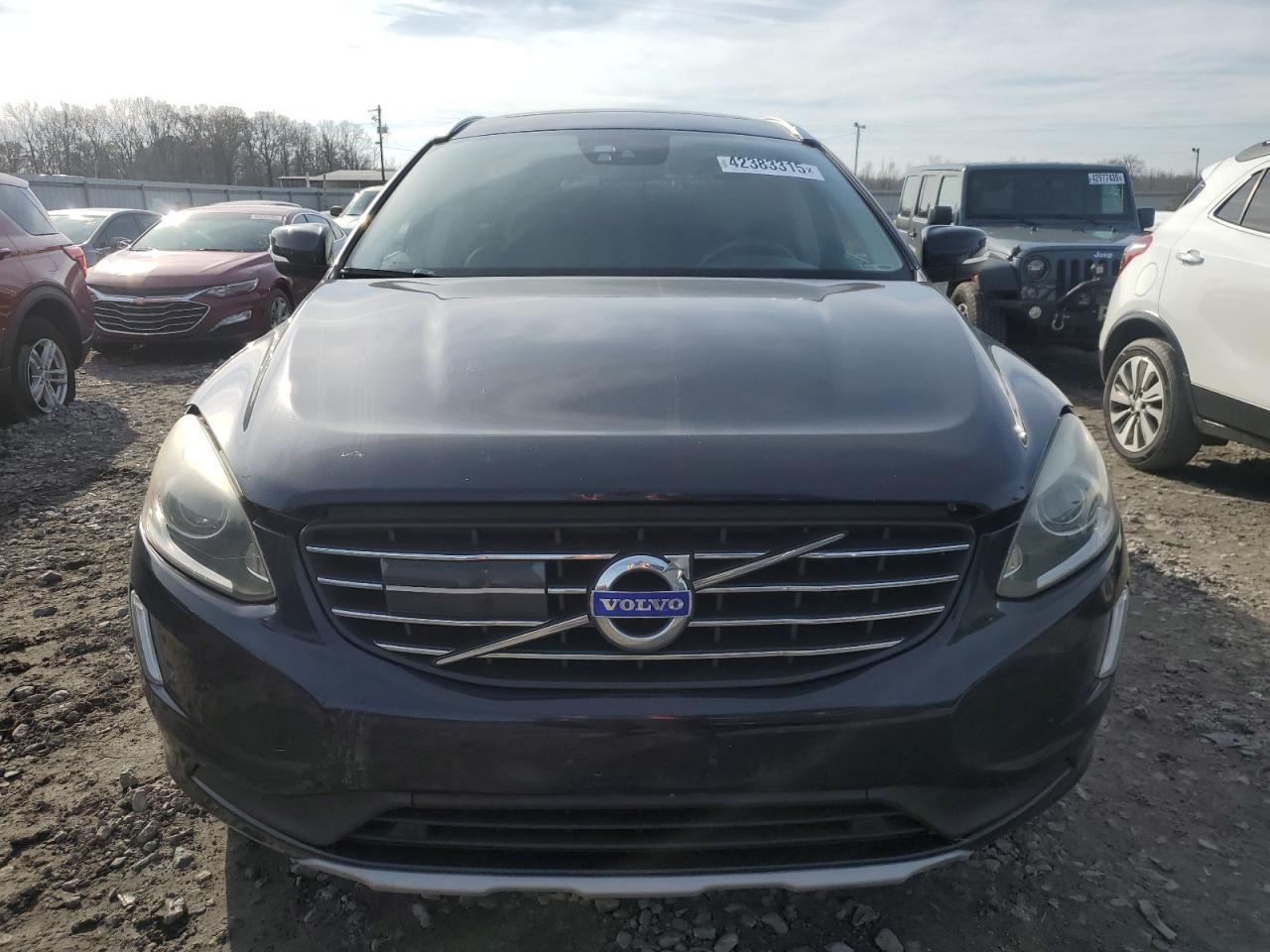 2017 Volvo XC60 - Image 5