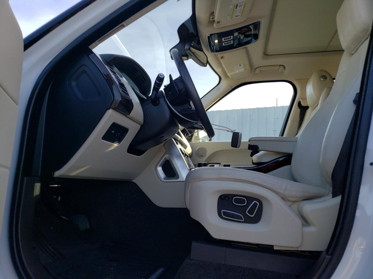 2014 Land Rover Range Rover Hse VIN: SALGS2WF9EA155558 Lot: 88288245