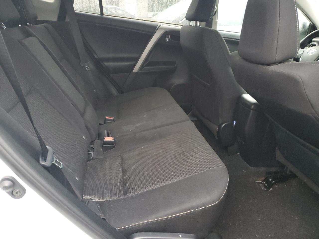 2018 Toyota RAV 4 - Image 11