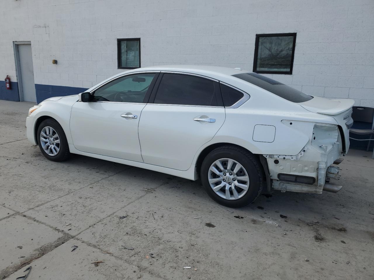 2014 Nissan Altima - Image 2