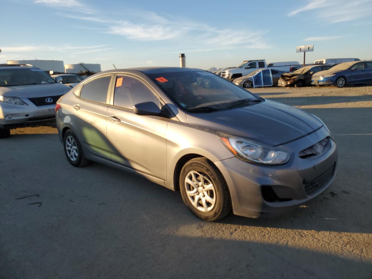 VIN KMHCT4AE7DU521099 2013 HYUNDAI ACCENT no.4