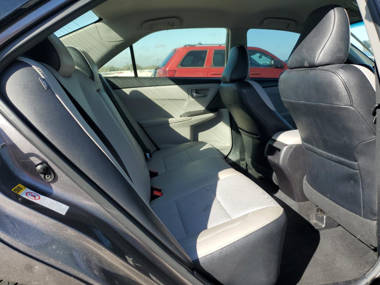 2017 Toyota Camry - Image 10