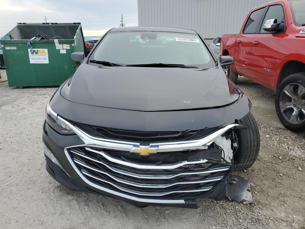2023 Chevrolet Malibu - Image 5