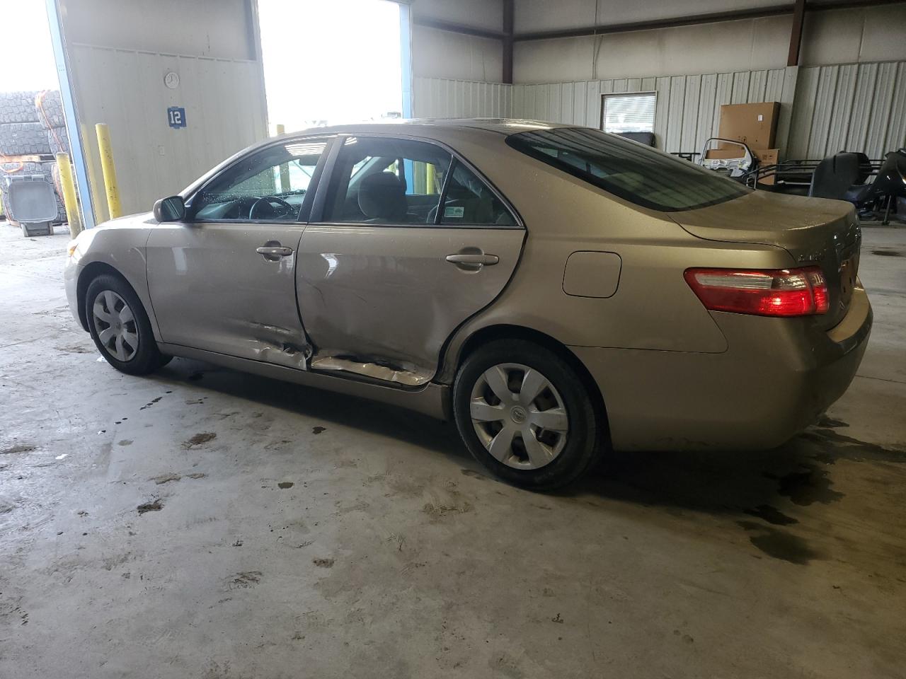 2009 Toyota Camry - Image 2
