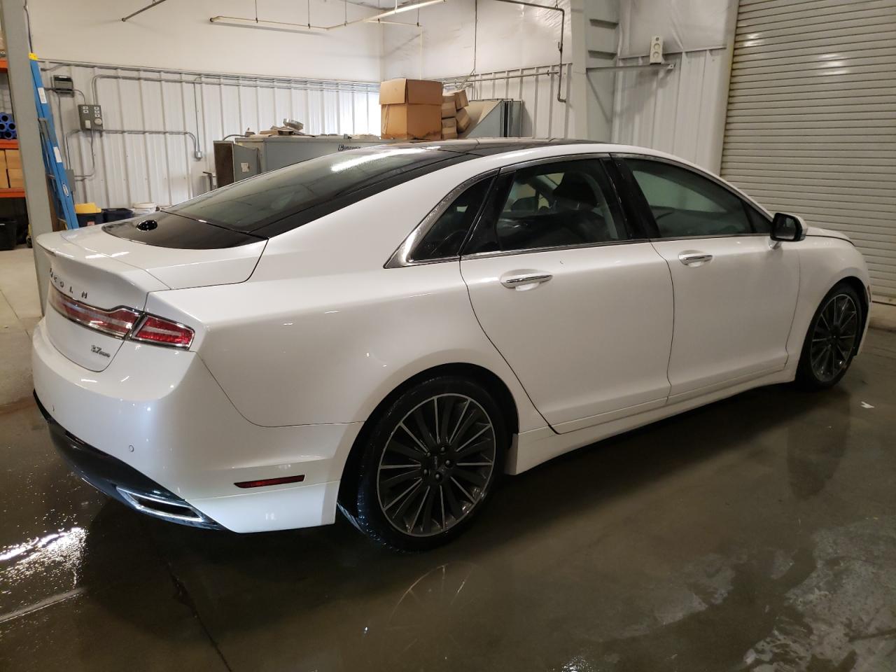 2016 Lincoln MKZ - Image 3