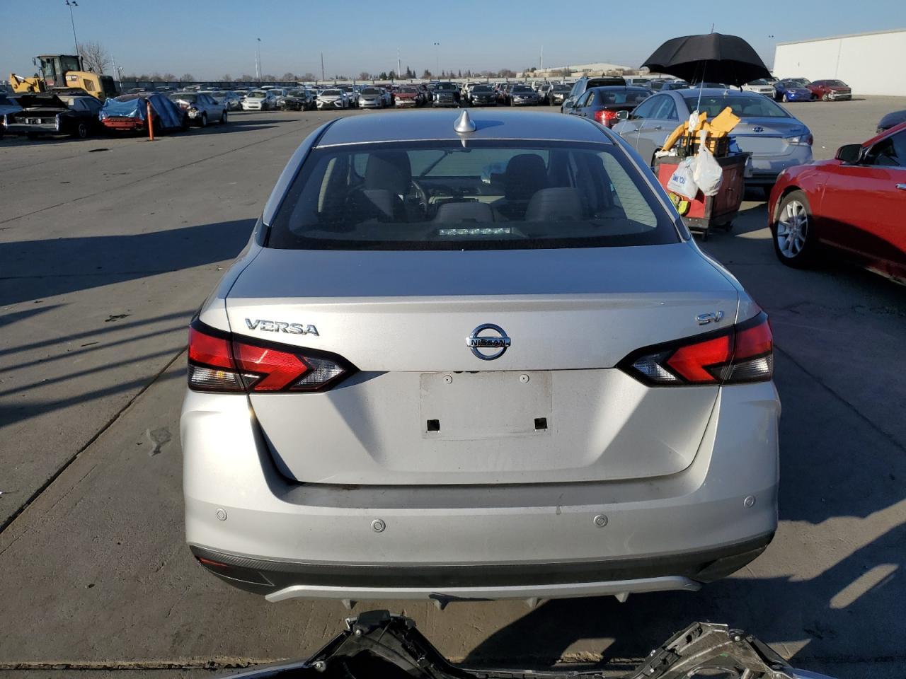 2021 Nissan Versa - Image 6